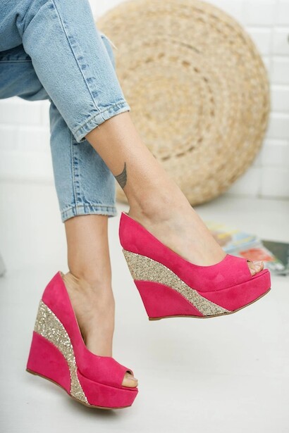 Kadın Burun Açık Dolgu Topuklu Ayakkabı Marvel  Fuşya;gold