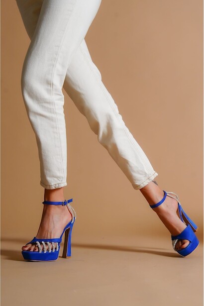 Kadın Taş Detaylı Alçak Platform Tasarım Ayakkabı Melanie