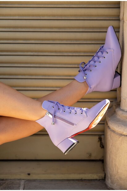 Kadın Kısa Topuklu Bağcıklı Bot Marea