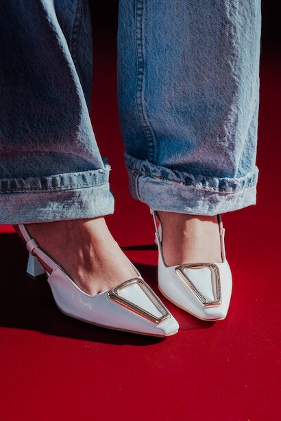 Kadın Tasarım Büyük Toka Detay Kadın Orta Topuklu Ayakkabı Pira 