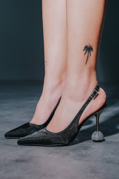 Siyah Parlak Saten Kadın Taş Topuklu Ayakkabı Ciane  Siyah Saten
