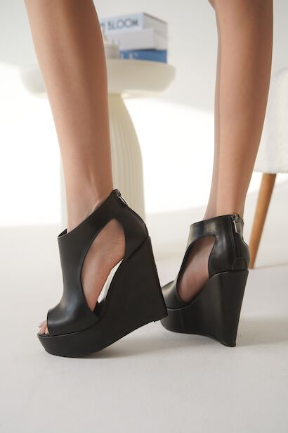 Kadın Yanı Açık Dolgu Topuklu Ayakkabı Maya  Siyah Cilt 4