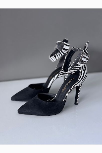 Siyah Süet Zebra Detaylı  Beyaz;siyah