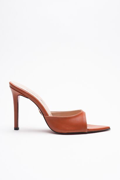 Kadın Sivri Burun İnce Topuklu Terlik Sona 