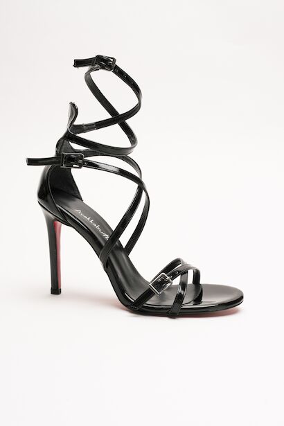 Kadın Biyeli Tokalı İnce Topuklu Ayakkabı Nela  Siyah Rugan 6