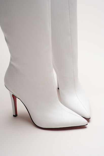 Kadın Sivri Burun Fermuarsız İnce Topuklu Diz Altı Çizme Monias  Beyaz Cilt  6