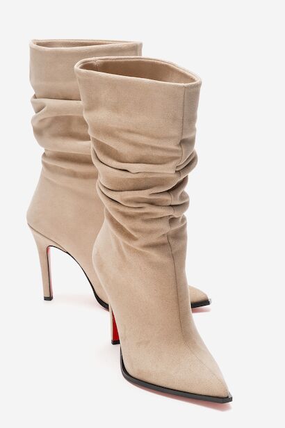 Büzgülü Kadın Bot Sivri Burun İnce Topuklu Körüklü Şık Çizme Stane  Bej Süet